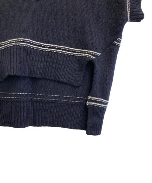 MARNI（マルニ）MARNI (マルニ) Logo Virgin Wool V Neck Sweater ネイビー サイズ:SIZE Sの古着・服飾アイテム