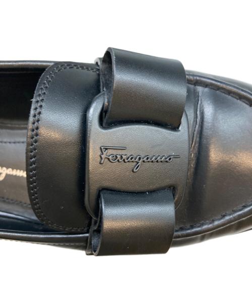 Salvatore Ferragamo（サルヴァトーレ フェラガモ）Salvatore Ferragamo (サルヴァトーレ フェラガモ) VIVALDOヴァラローファー ブラック サイズ:5の古着・服飾アイテム