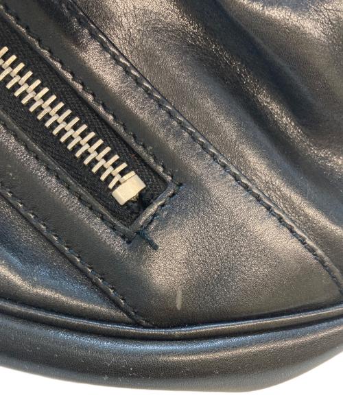Yves Saint Laurent（イヴサンローラン）Yves Saint Laurent (イヴサンローラン) リヴゴーシュ レザー ホーボーショルダーバッグ ブラックの古着・服飾アイテム