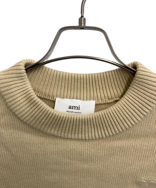 AMI Alexandre Mattiussi（アミアレクサンドルマテュッシ）AMI Alexandre Mattiussi (アミアレクサンドルマテュッシ) ハート刺繍クルーネックニットセーター ベージュ サイズ:SIZE Sの古着・服飾アイテム