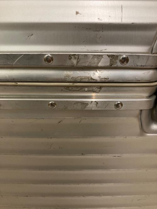 RIMOWA（リモワ）RIMOWA (リモワ) 廃盤 29L 2輪  トパーズ パイロット トロリー シルバーの古着・服飾アイテム