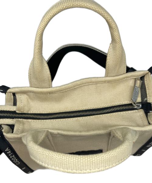 MARC JACOBS（マークジェイコブス）MARC JACOBS (マークジェイコブス) THE JACQUARD SMALL / MINI TOTE BAG アイボリーの古着・服飾アイテム