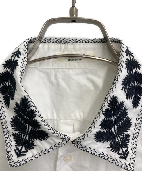 MACPHEE（マカフィー）MACPHEE (マカフィー) 26SS リーフエンブロイダリー レギュラーカラーシャツ ホワイト サイズ:SIZE 36の古着・服飾アイテム
