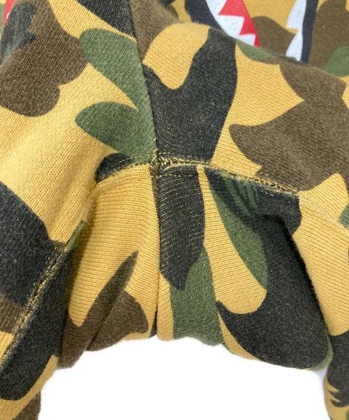 A BATHING APE（アベイシングエイプ）A BATHING APE (アベイシングエイプ) 1ST CAMO SHARK SWEAT SHORTS ブラウン×カーキ サイズ:2XLの古着・服飾アイテム