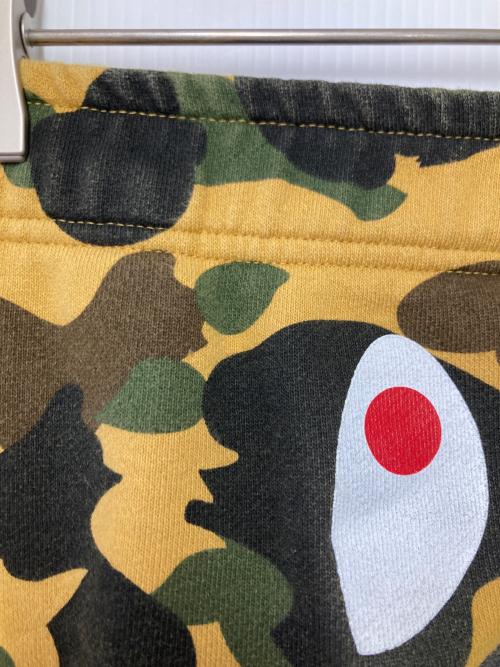 A BATHING APE（アベイシングエイプ）A BATHING APE (アベイシングエイプ) 1ST CAMO SHARK SWEAT SHORTS ブラウン×カーキ サイズ:2XLの古着・服飾アイテム