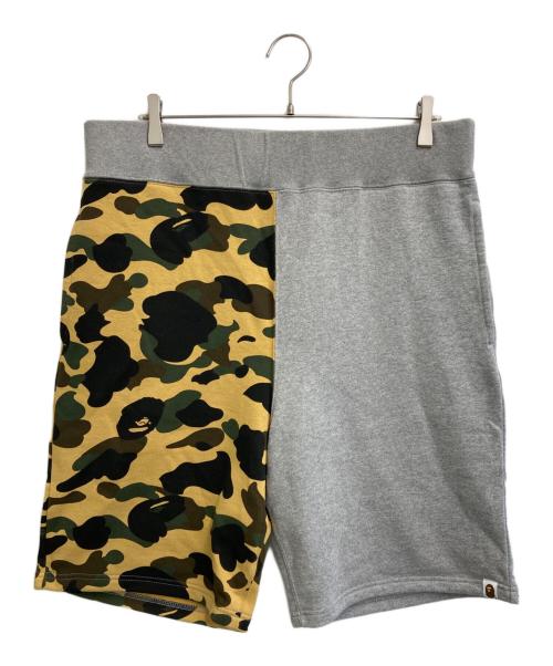 A BATHING APE（アベイシングエイプ）A BATHING APE (アベイシングエイプ) 1ST CAMO BACK SHARK SWEAT SHORT グレー×ベージュ サイズ:2XLの古着・服飾アイテム