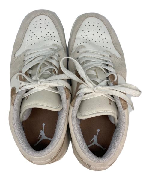 NIKE（ナイキ）NIKE (ナイキ) Air Jordan 1 Low ベージュ×ホワイト サイズ:SIZE 26.5cmの古着・服飾アイテム
