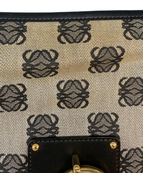 LOEWE（ロエベ）LOEWE (ロエベ) アナグラムショルダーバッグ ブラック×ライトグレーの古着・服飾アイテム