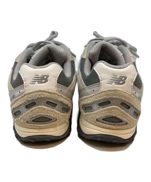 NEW BALANCE（ニューバランス）NEW BALANCE (ニューバランス) ローカットスニーカー グレー×ベージュ サイズ:SIZE 25cmの古着・服飾アイテム
