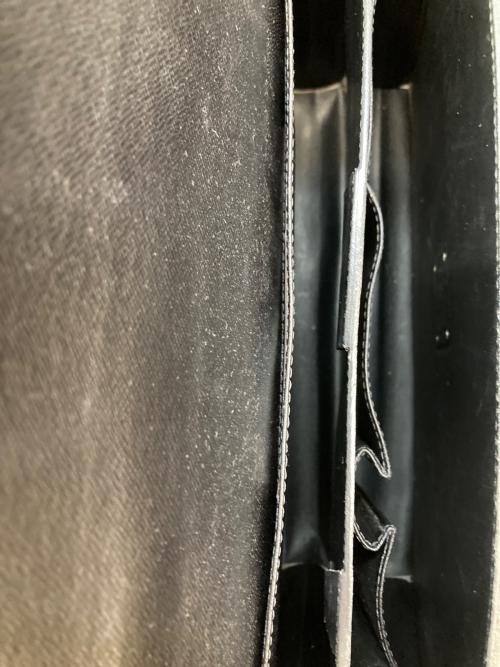 LOUIS VUITTON（ルイ ヴィトン）LOUIS VUITTON (ルイ ヴィトン) タイガモスコバブリーフケース ブラックの古着・服飾アイテム