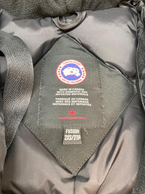 CANADA GOOSE（カナダグース）CANADA GOOSE (カナダグース) VICTORIA ヴィクトリア ダウンコート ブラック サイズ:SIZE 2XSの古着・服飾アイテム