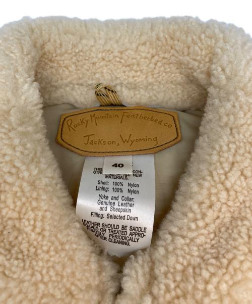 RockyMountainFeatherBed（ロッキーマウンテンフェザーベッド）RockyMountainFeatherBed (ロッキーマウンテンフェザーベッド) クリスティ レザー切替ダウンベスト オリーブ サイズ:SIZE 40の古着・服飾アイテム