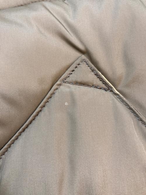 RockyMountainFeatherBed（ロッキーマウンテンフェザーベッド）RockyMountainFeatherBed (ロッキーマウンテンフェザーベッド) クリスティ レザー切替ダウンベスト オリーブ サイズ:SIZE 40の古着・服飾アイテム