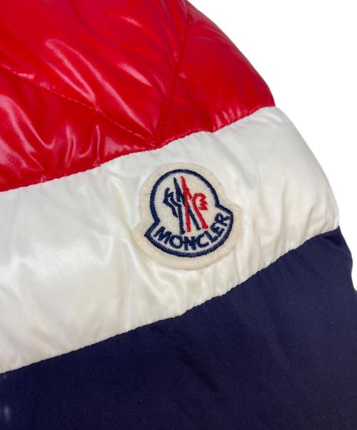MONCLER（モンクレール）MONCLER (モンクレール) KONIC GIUBBOTTO ダウンジャケット レッド×ネイビー サイズ:SIZE 2の古着・服飾アイテム