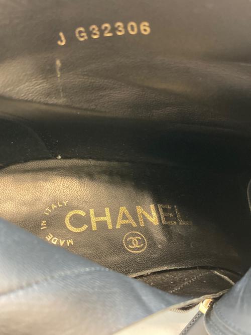 CHANEL（シャネル）CHANEL (シャネル) ショートブーツ ブラック サイズ:38Cの古着・服飾アイテム
