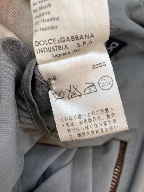 DOLCE & GABBANA（ドルチェ＆ガッバーナ）DOLCE & GABBANA (ドルチェ＆ガッバーナ) パラシュートジャケット ライトグレー サイズ:SIZE 50の古着・服飾アイテム