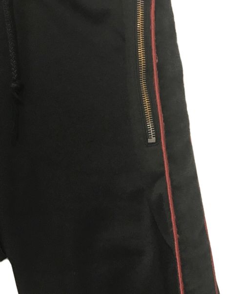 GIVENCHY（ジバンシィ）GIVENCHY (ジバンシィ) Velvet-trim Logo-waistband Jogger Pants ブラック×レッド サイズ:Sの古着・服飾アイテム