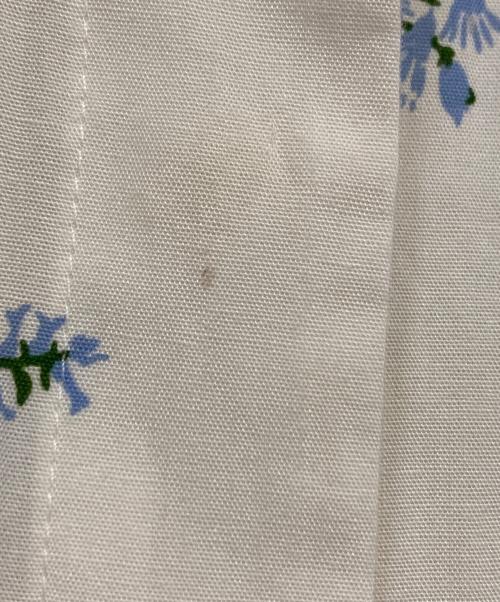 BEAUTY&YOUTH（ビューティーアンドユース）BEAUTY&YOUTH (ビューティーアンドユース) ドット&フラワーフレアスリーブブラウス ホワイト サイズ:記載なしの古着・服飾アイテム