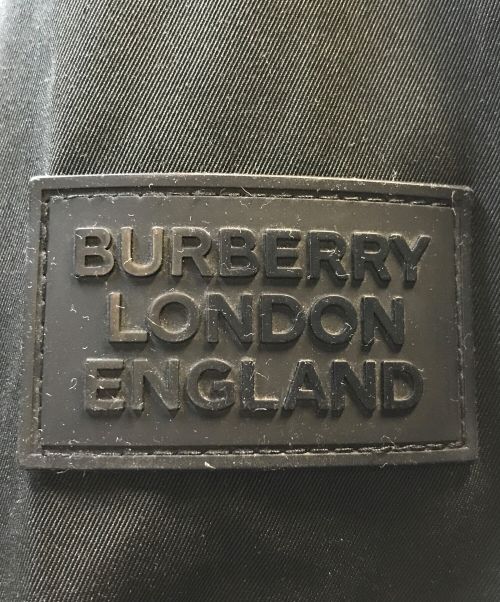 BURBERRY（バーバリー）BURBERRY (バーバリー) Rave Print Nylon Hooded Jacket ブラック サイズ:Sの古着・服飾アイテム