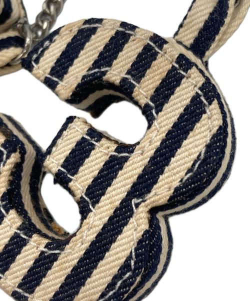 Y-3（ワイスリー）Y-3 (ワイスリー) ロゴキーチャーム アイボリー×ネイビーの古着・服飾アイテム