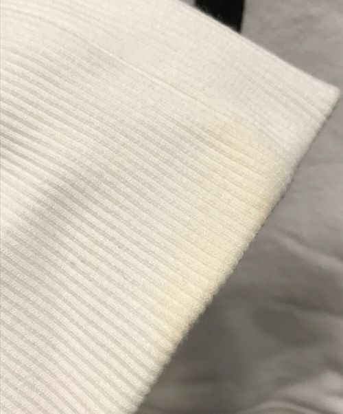 MM6 Maison Margiela（エムエムシックスメゾンマルジェラ）MM6 Maison Margiela (エムエムシックス メゾンマルジェラ) リバースロゴオーバーサイズスウェット ホワイト サイズ:XSの古着・服飾アイテム