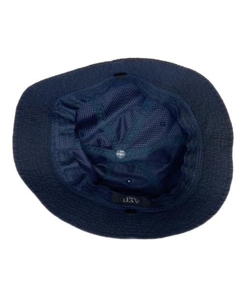 Diaspora Skateboards（ディアスポラスケートボードズ）Diaspora skateboards (ディアスポラスケートボードズ) シアサッカーバケットハット ネイビーの古着・服飾アイテム