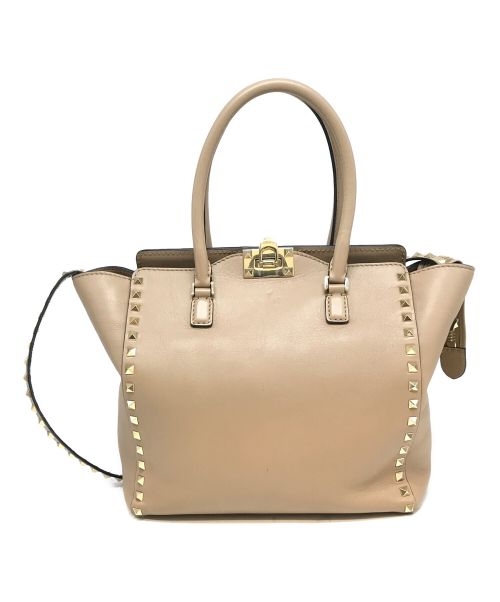 VALENTINO GARAVANI（ヴァレンティノ・ガラヴァーニ）VALENTINO GARAVANI (ヴァレンティノ・ガラヴァーニ) ロックスタッズ2wayバッグ ベージュの古着・服飾アイテム