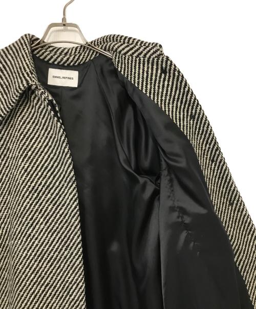 EMMEL REFINES（エメル リファインズ）EMMEL REFINES (エメル リファインズ) Aラインステンカラーコート ブラック×ホワイト サイズ:Ｓの古着・服飾アイテム