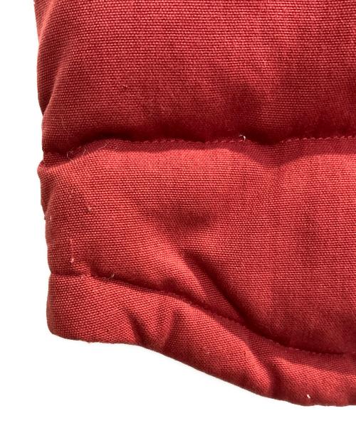 Patagonia（パタゴニア）Patagonia (パタゴニア) ダウンジャケット レッド×ネイビー サイズ:Mの古着・服飾アイテム