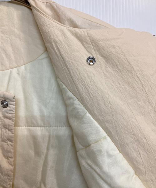 iki（イキ）iki (イキ) ノーカラー中綿ジャケット アイボリー サイズ:Fの古着・服飾アイテム