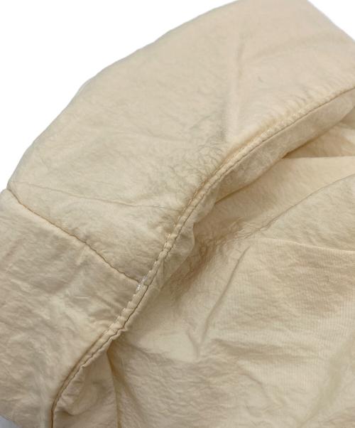 iki（イキ）iki (イキ) ノーカラー中綿ジャケット アイボリー サイズ:Fの古着・服飾アイテム