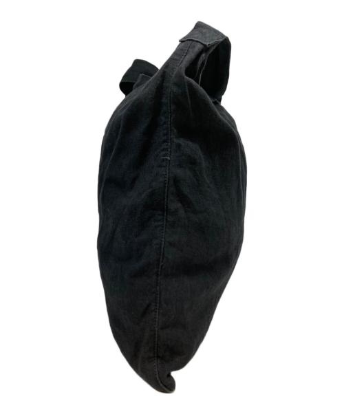 ARTS&SCIENCE（アーツアンドサイエンス）ARTS&SCIENCE (アーツアンドサイエンス) ロゴ刺繍ポーチ付リネンショルダーバッグ ブラックの古着・服飾アイテム