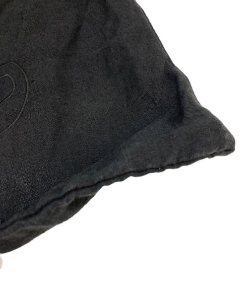 ARTS&SCIENCE（アーツアンドサイエンス）ARTS&SCIENCE (アーツアンドサイエンス) ロゴ刺繍ポーチ付リネンショルダーバッグ ブラックの古着・服飾アイテム