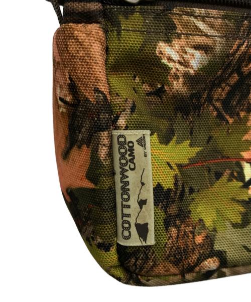 GREGORY（グレゴリー）GREGORY (グレゴリー) パデッドショルダーバッグ カーキの古着・服飾アイテム