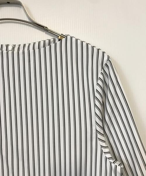 ELENDEEK（エレンディーク）ELENDEEK (エレンディーク) レイヤードストライプワンピース ブラック×ホワイト サイズ:01の古着・服飾アイテム