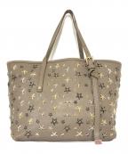 JIMMY CHOOジミーチュウ）の古着「スタースタッズハンドバッグ」｜グレー