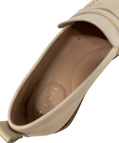 COLE HAAN（コールハーン）COLE HAAN (コールハーン) スタッシペニーローファー アイボリー サイズ:61/2Ｂの古着・服飾アイテム