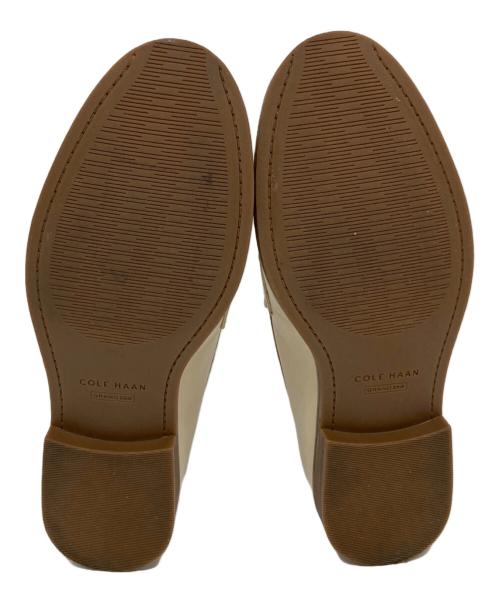 COLE HAAN（コールハーン）COLE HAAN (コールハーン) スタッシペニーローファー アイボリー サイズ:61/2Ｂの古着・服飾アイテム