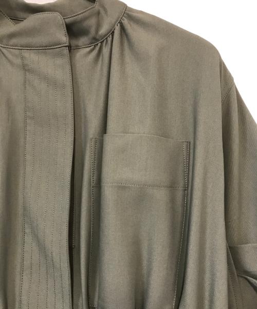 KOH.style（コースタイル）KOH.style (コースタイル) バックプリーツミリタリーコート カーキ サイズ:ＦＲＥＥの古着・服飾アイテム