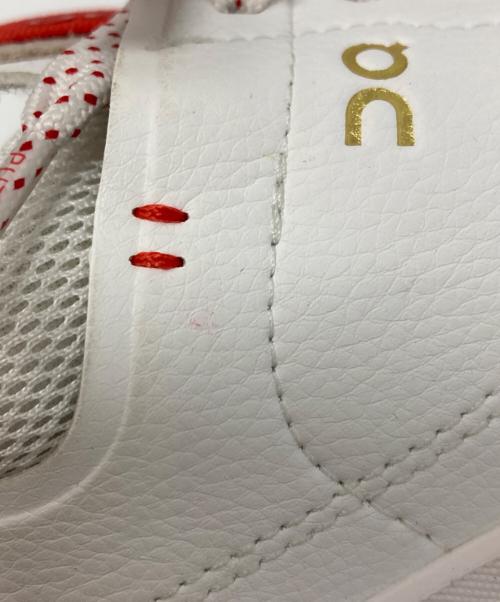 on（オン）on (オン) THE ROGER Center Court ホワイト×レッド サイズ:26cmの古着・服飾アイテム