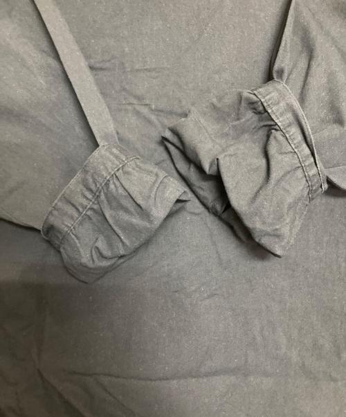 glamb（グラム）glamb (グラム) Reggie pullover SH/レジープルオーバーシャツ ネイビーの古着・服飾アイテム