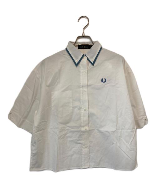 FRED PERRY（フレッドペリー）FRED PERRY (フレッドペリー) 半袖ワンポイントシャツ ホワイト×ブルー サイズ:36の古着・服飾アイテム