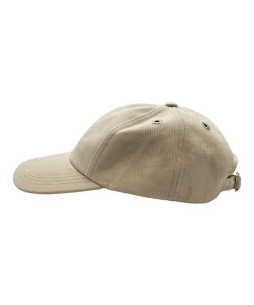 AMIPARIS（アミパリス）AMIPARIS (アミパリス) エンブロイダリーベースボールキャップ アイボリーの古着・服飾アイテム