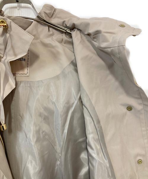 Apuweiser-riche（アプワイザーリッシェ）Apuweiser-riche (アプワイザーリッシェ) 撥水ショートブルゾンジャケット ベージュ サイズ:2の古着・服飾アイテム