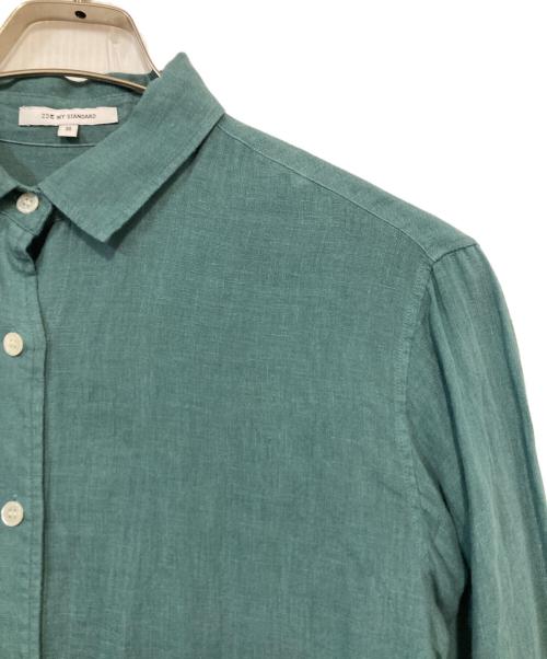 23区（ニジュウサンク）23区 (ニジュウサンク) LIBECO ベーシック シャツ グリーン サイズ:Mの古着・服飾アイテム