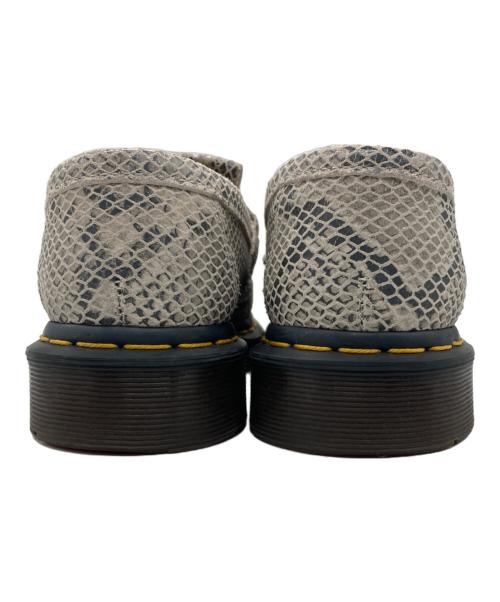 Dr.Martens（ドクターマーチン）Dr.Martens (ドクターマーチン) ADRIAN SNAFFLE / エイドリアンスネークタッセルビットローファー アイボリー サイズ:23の古着・服飾アイテム