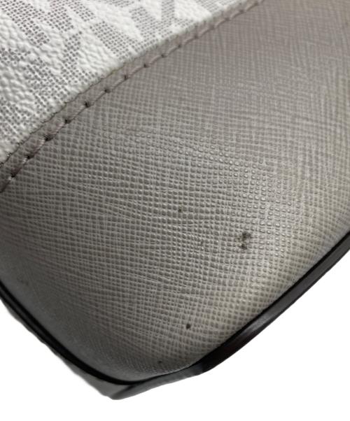 MICHAEL KORS（マイケル・コース）MICHAEL KORS (マイケルコース) モノグラム2WAYショルダーバッグ ホワイト×グレーの古着・服飾アイテム