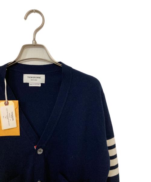 Thom Browne（トムブラウン）Thom Browne (トムブラウン) クラシック カシミヤ 4BAR Vネック カーディガン ネイビー サイズ:2の古着・服飾アイテム