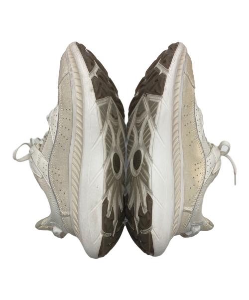 UGG（アグ）UGG (アグ) CA805 V2 ホワイト サイズ:24.5cmの古着・服飾アイテム