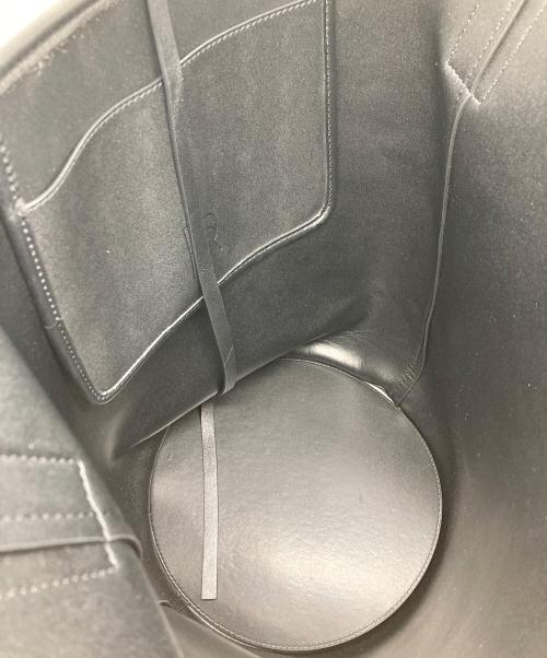 ETRE TOKYO（エトレトウキョウ）ETRE TOKYO (エトレトウキョウ) ラムレザーバケツバッグ ブラックの古着・服飾アイテム